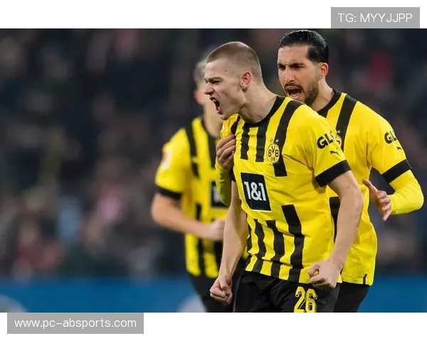 多特蒙德定位球战术展现高效杀伤力,瑞尔森传中成制胜武器 多特蒙德定位球战术展现高效杀伤力,瑞尔森传中成制胜武器